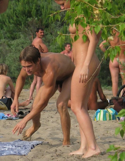 Нудисты на пляже в америке
