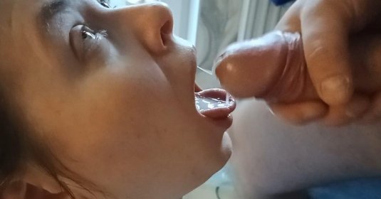 Сперма во рту