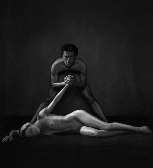 Фотосессия пары в стиле ню