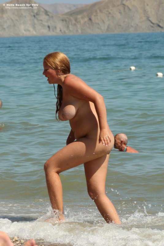 Сисястая на пляже