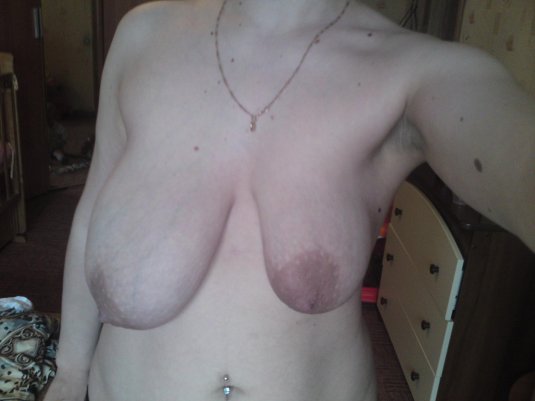 Маленькие висячие груди