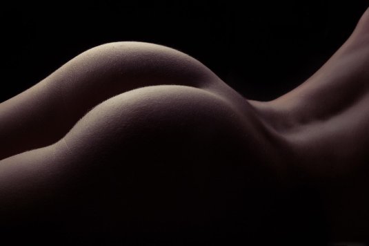 Голое женское тело