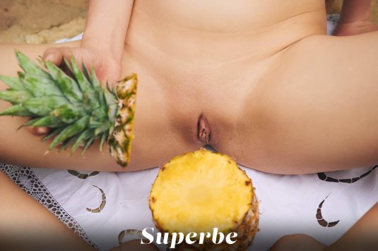 Ананас спелый