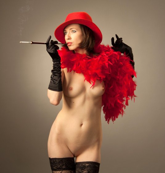 Экстравагантные девушки ню