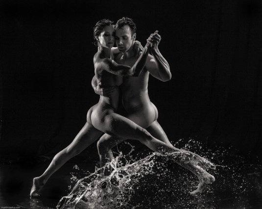 Пара в танце