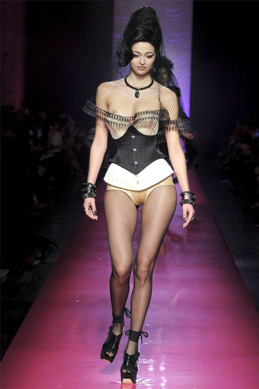 Мода жан поль готье подиум