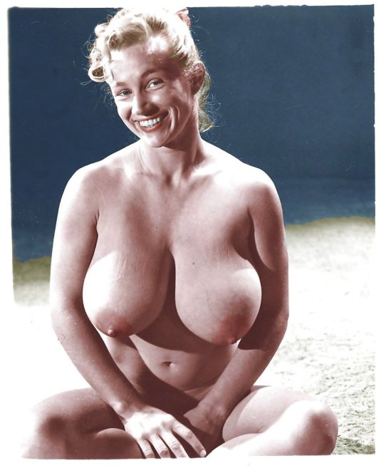 Ретро большие груди Вирджиния Белл