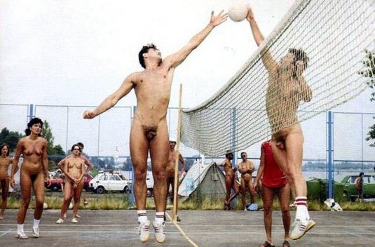 Голые парни волейболисты