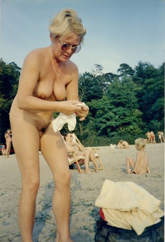 Старые нудисты