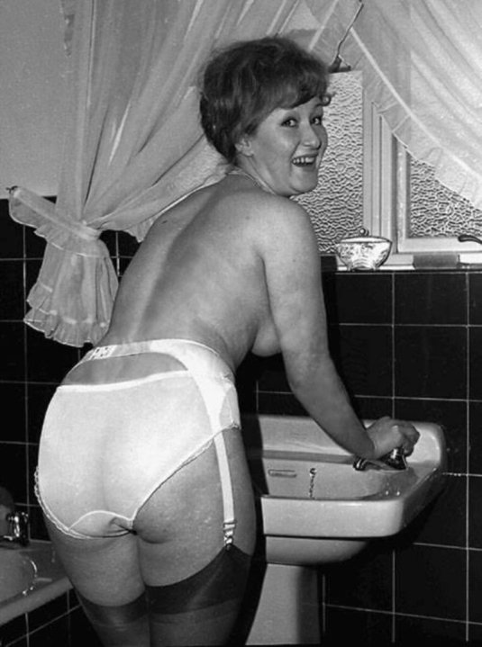 Голые советские женщины