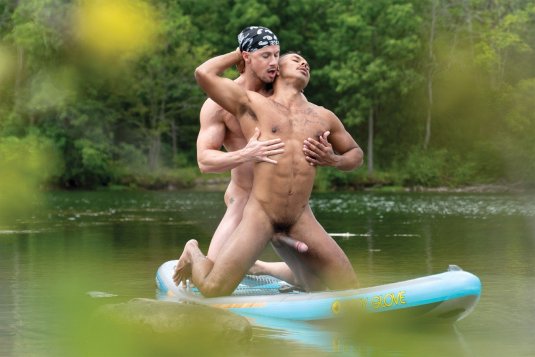 Гей порно на речке