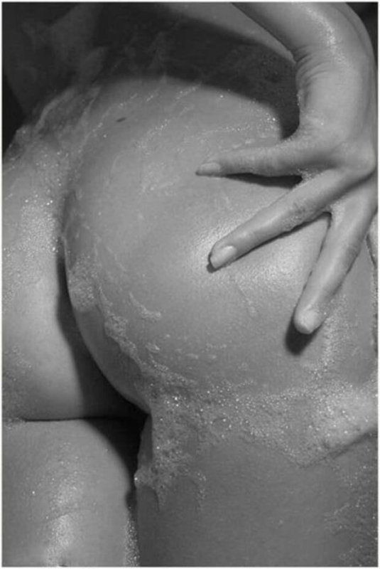 Попа в пене