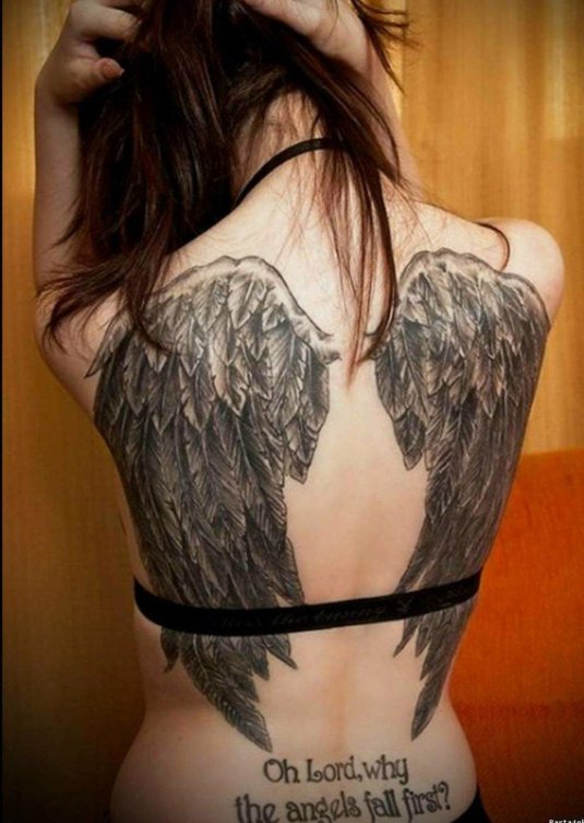 Тату на спине крылья
