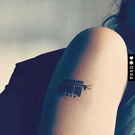 Тату штрих код на руке