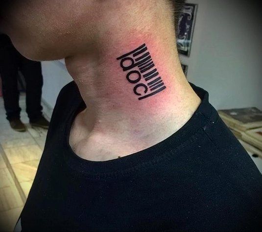 Татуировка штрих код на шее