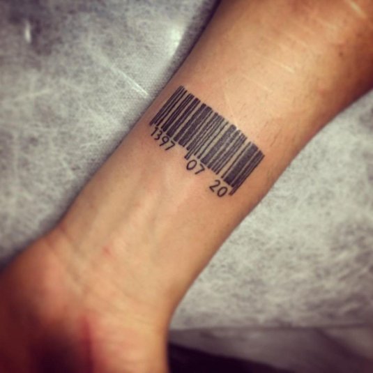 Тату штрих код на шее значение
