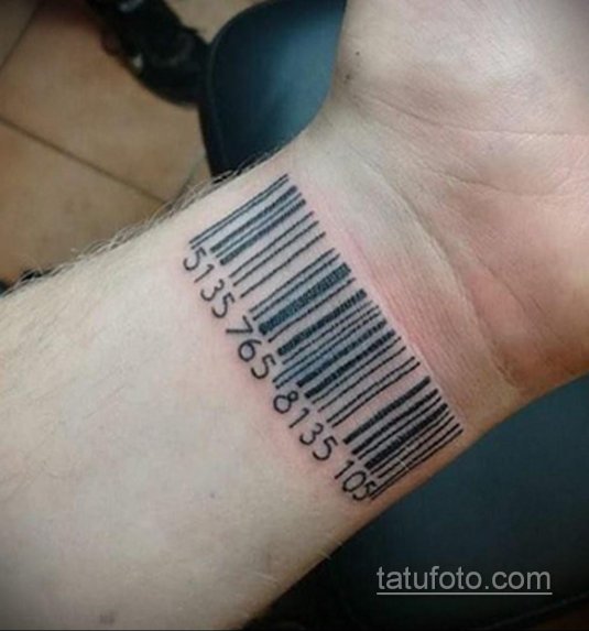 Штрих код тату на шее