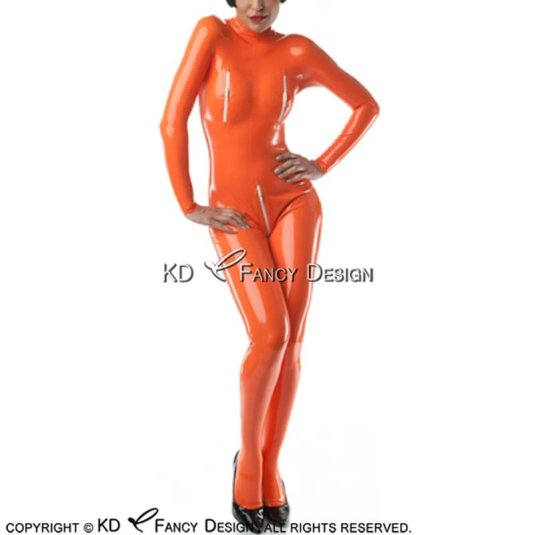 Латексный комбинезон с грудью