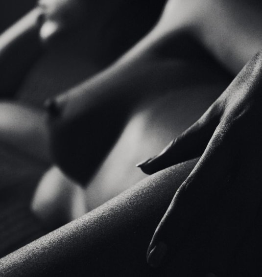 Эротические черно белые