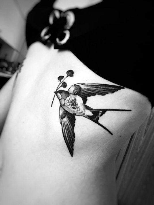 Ласточка тату