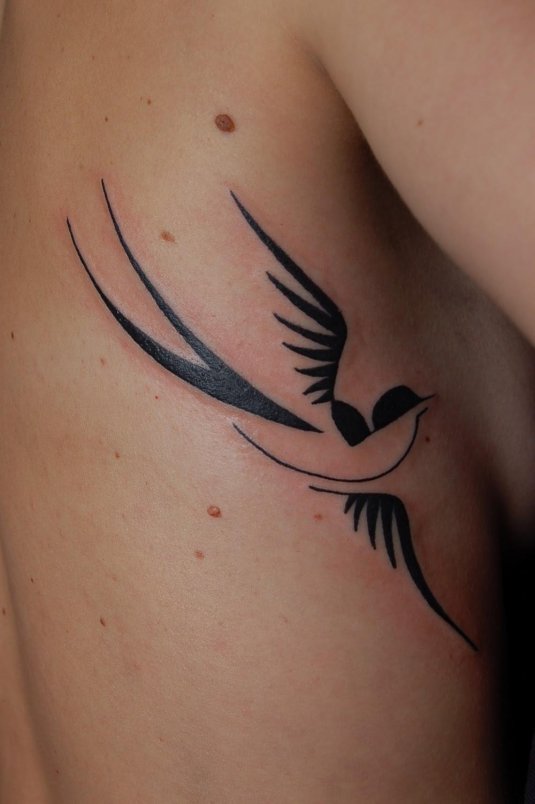 Тату ласточки
