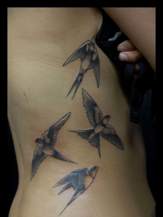 Ласточка тату