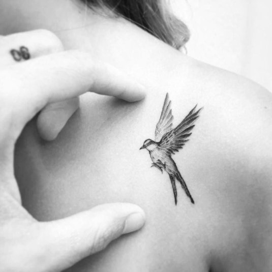 Ласточка тату