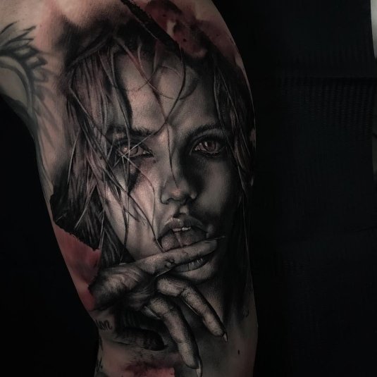 Татуировка в стиле реализм