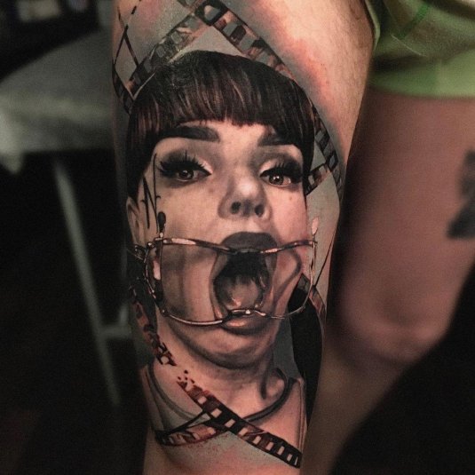 Тату портрет девушки