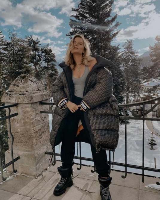 Зимние образы 2024 женские модные