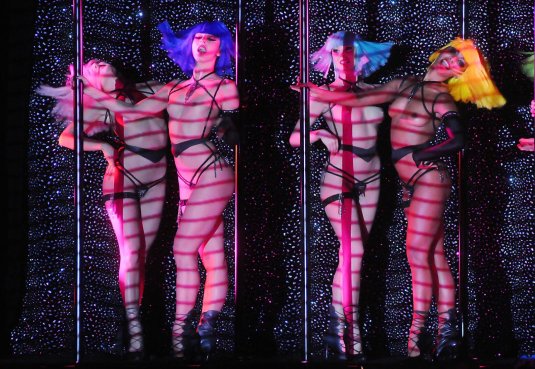 Кабаре-шоу crazy horse