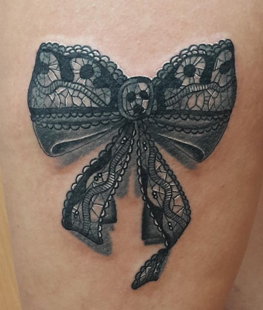 Татуировка бантик