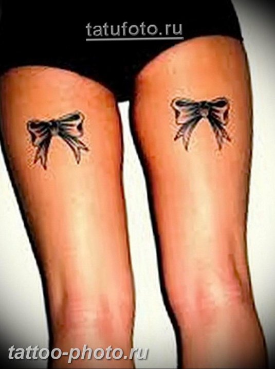 Тату банты на ногах сзади