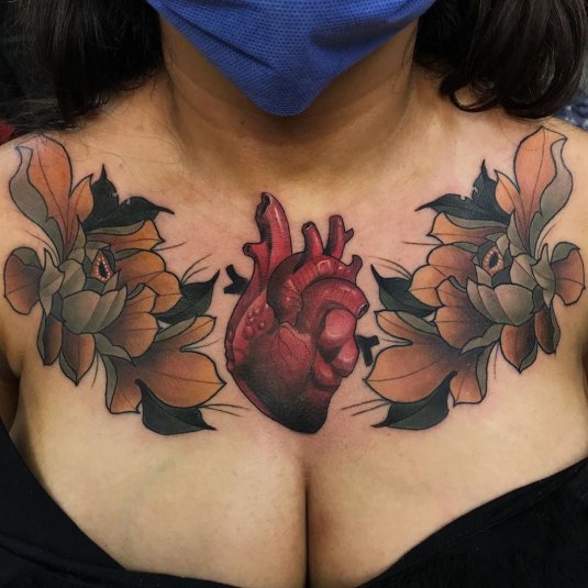 Тату анатомическое сердце
