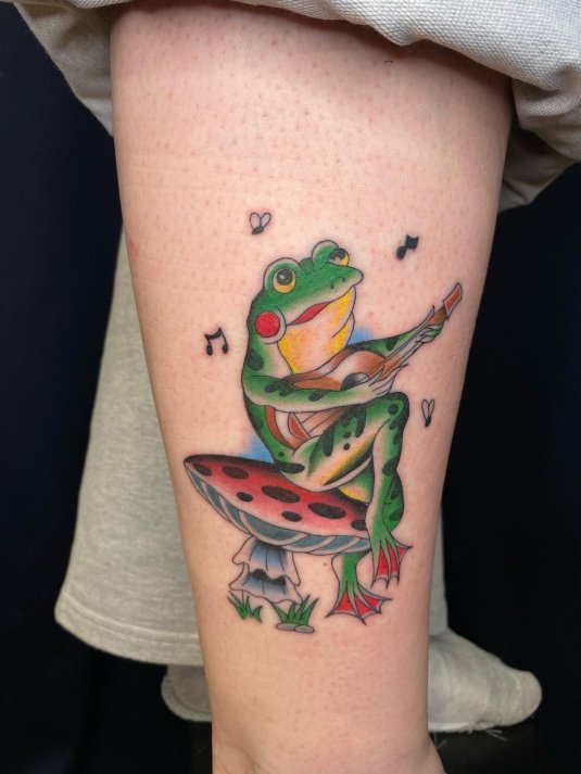 Татуировка лягушка