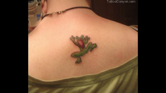 Тату лягушка