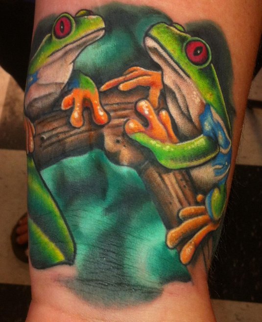 Татуировка лягушка
