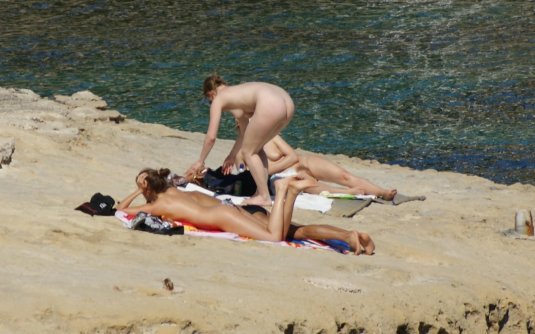 Пляжи нудистов