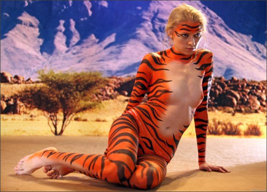 Девушки бодиарт