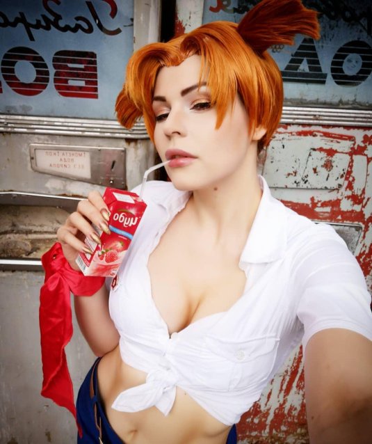 Алиса двачевская косплей аня ichios