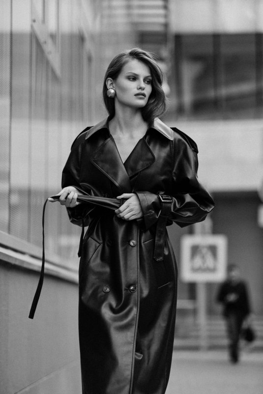 Плащ кожаный тренч