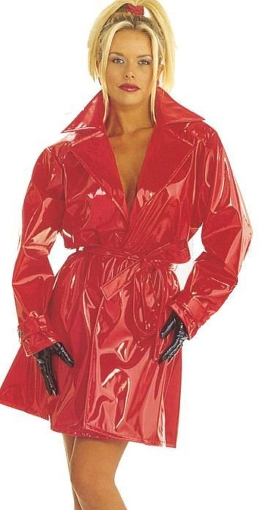 Латексный плащ