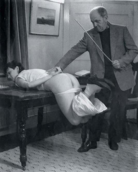 Британская ретро порка