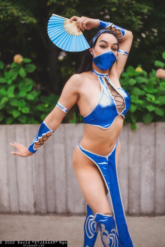 Китана косплей