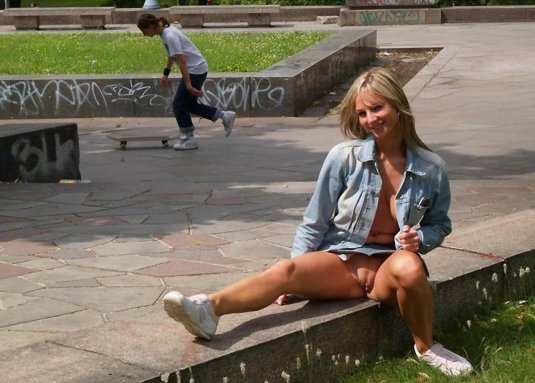 Уличная эротика