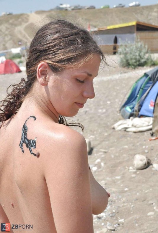 Лисья бухта голые