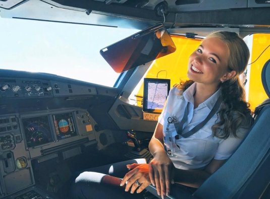 Мария уваровская пилот