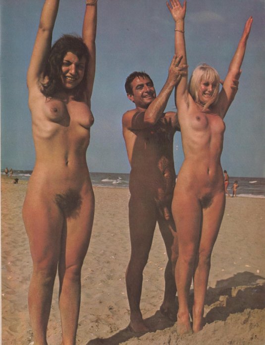 Фильме голышом семейные пляже 1965