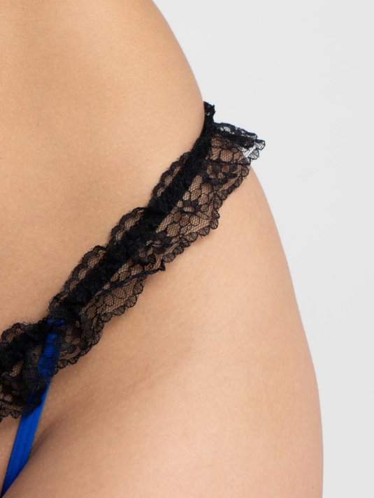 Кружевные трусики с доступом