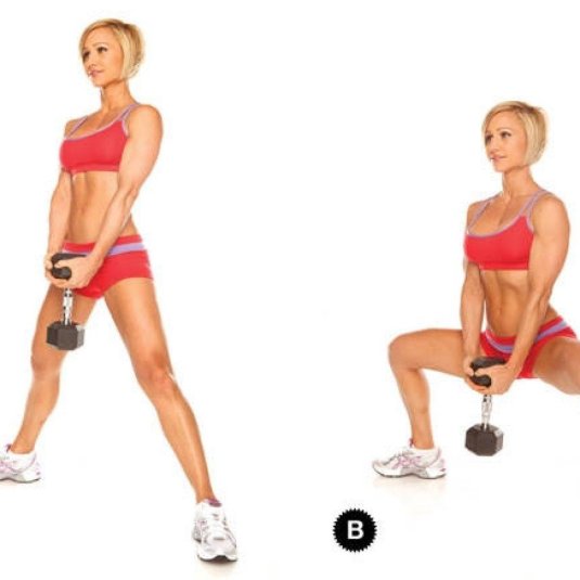 Присед плие с гантелей техника